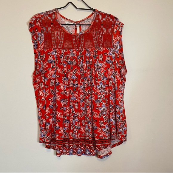 ✨maurices red patterned top✨ - Picture 1 of 4